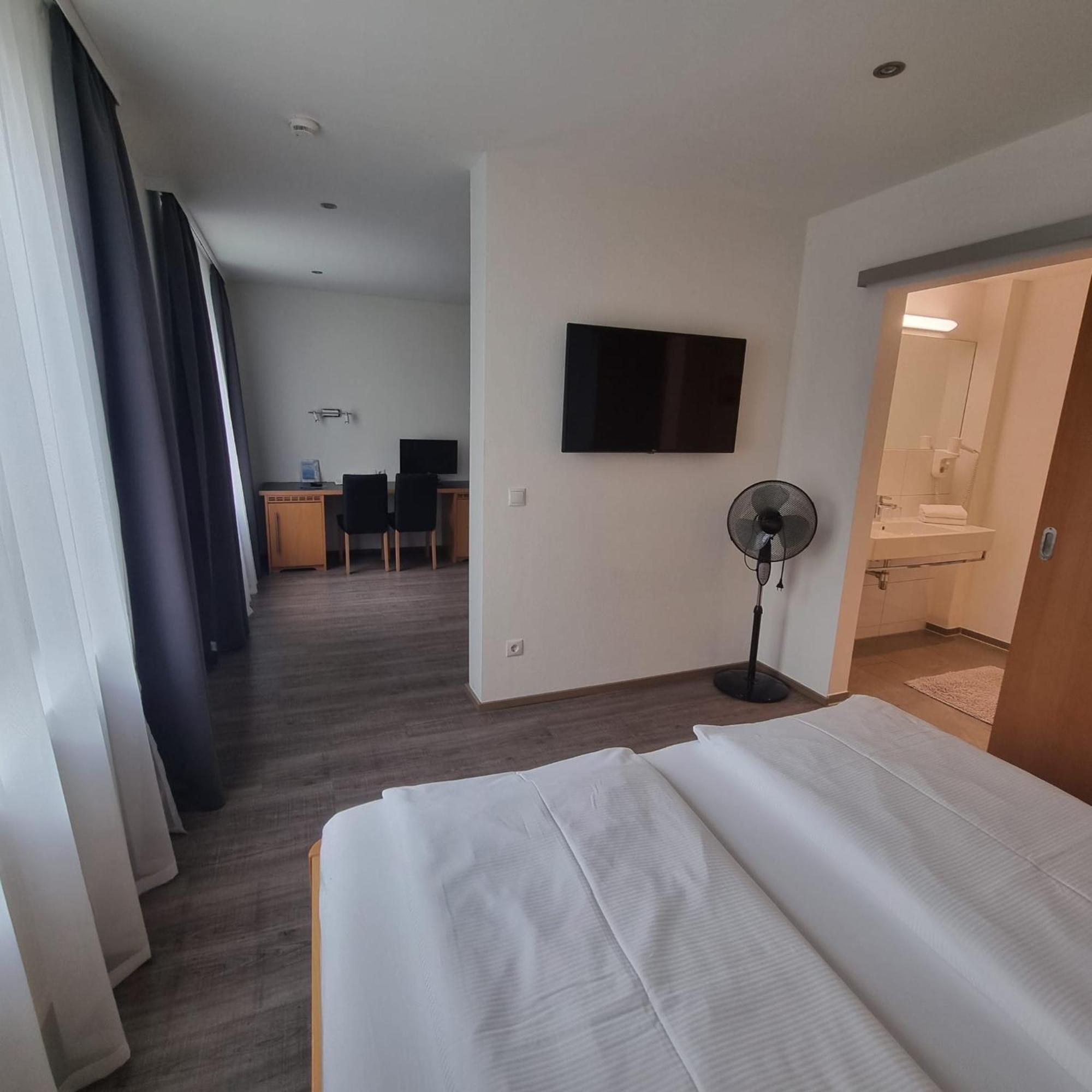 Hotel Central Брегенц Экстерьер фото